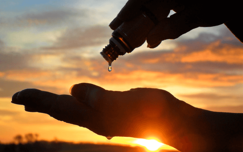 How to Use Anointing Oil: Sacred Traditions and Preparation